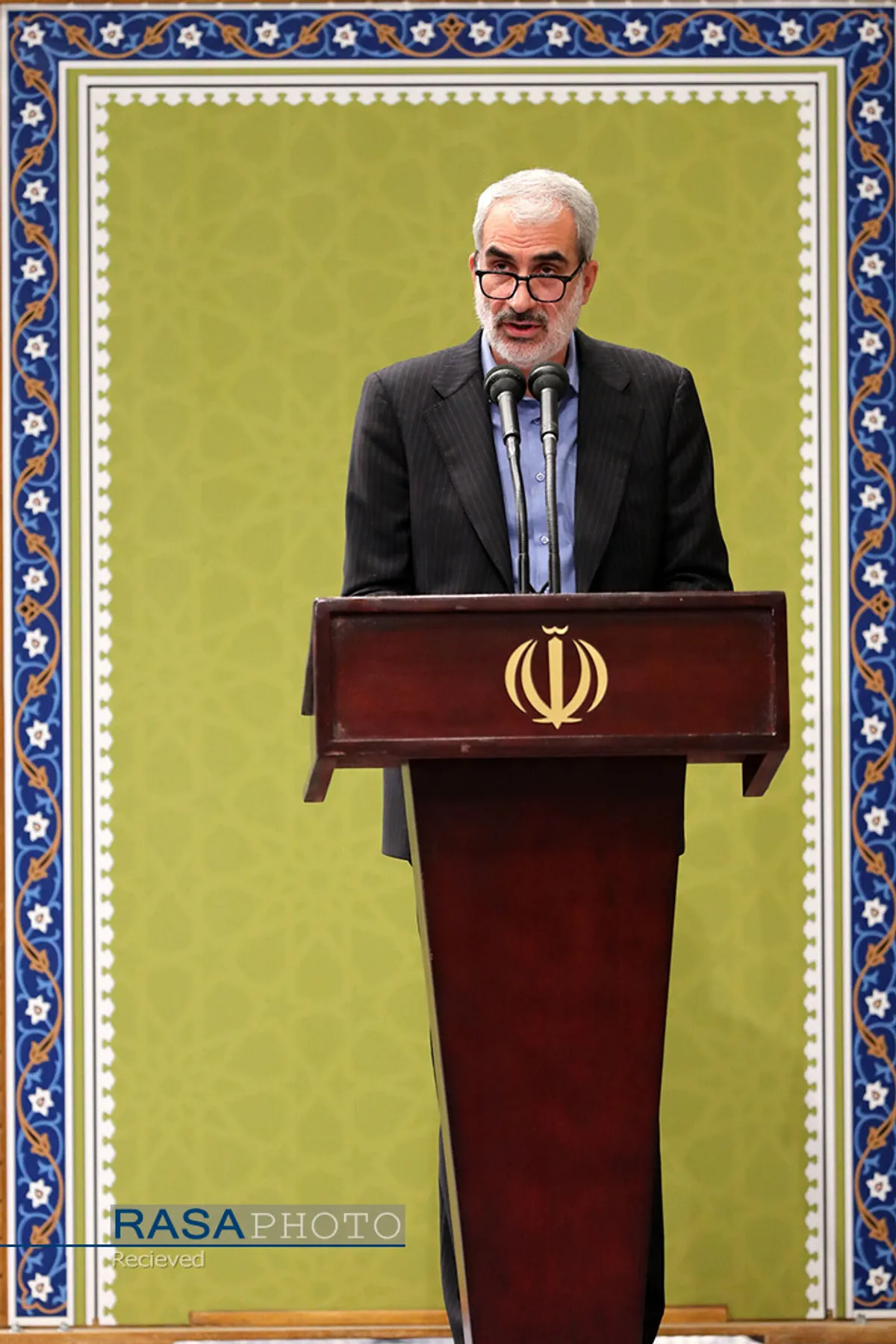 دیدار جمعی از معلمان با مقام معظم رهبری