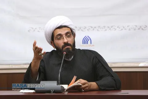 الگوی مدیریت بحران رهبر معظم انقلاب برای جهان اسلام در مواجهه با تجاوزگران