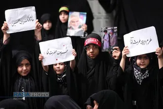 مراسم عزاداری شب عاشورای حسینی (علیه&zwnj;السلام) با حضور رهبر انقلاب