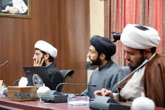 نشست هم اندیشی راهکارهای روایت سازی حوزوی از گفتمان مقاومت