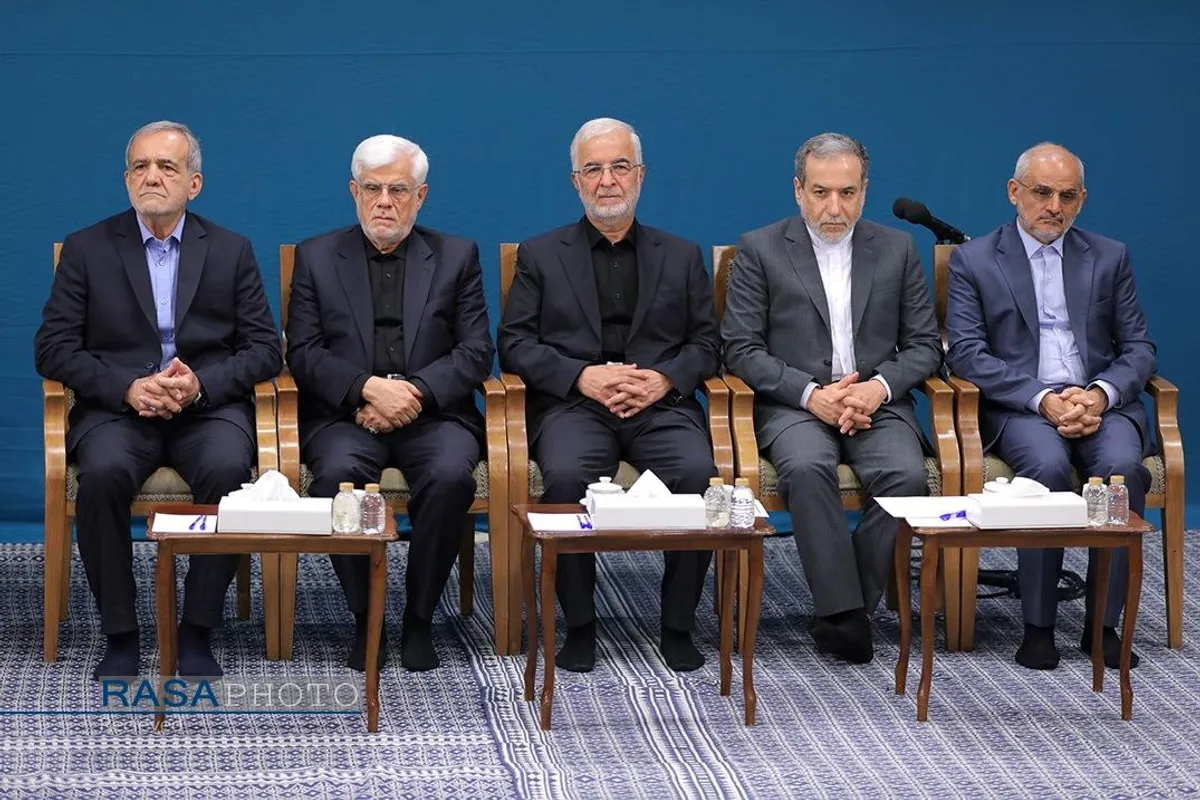 نخستین دیدار هیئت دولت چهاردهم با رهبر انقلاب