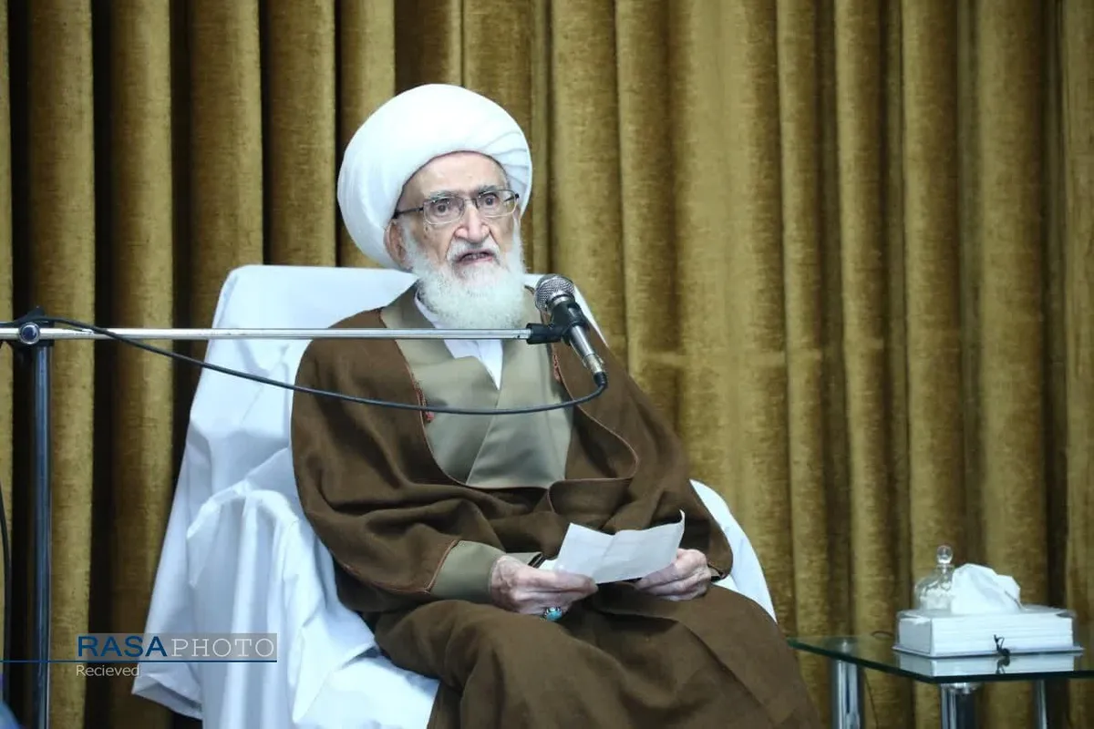 دیدار وزیر کشور با حضرات آیات نوری همدانی و سبحانی