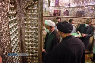 آیین گلاب شویی مضجع شریف حضرت احمدبن موسی الکاظم (ع) &lrm;&lrm;