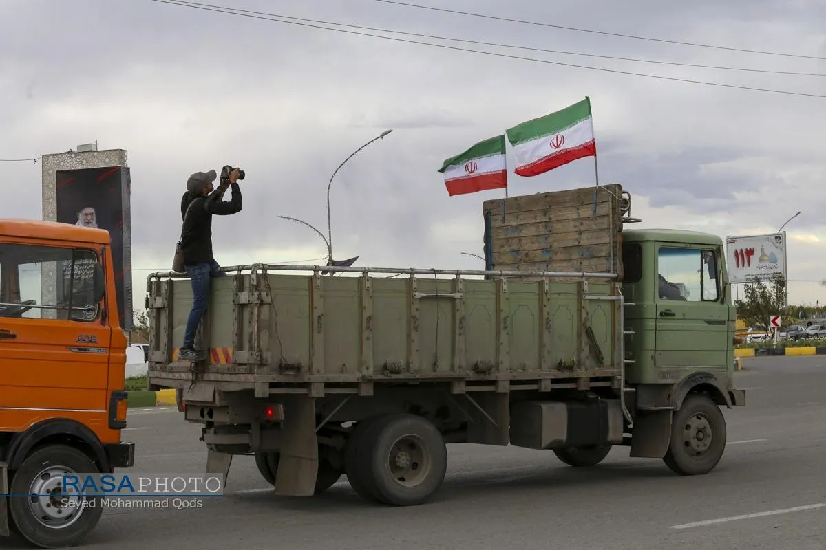 بیعت کامیون&zwnj;داران استان قم با رهبر معظم انقلاب