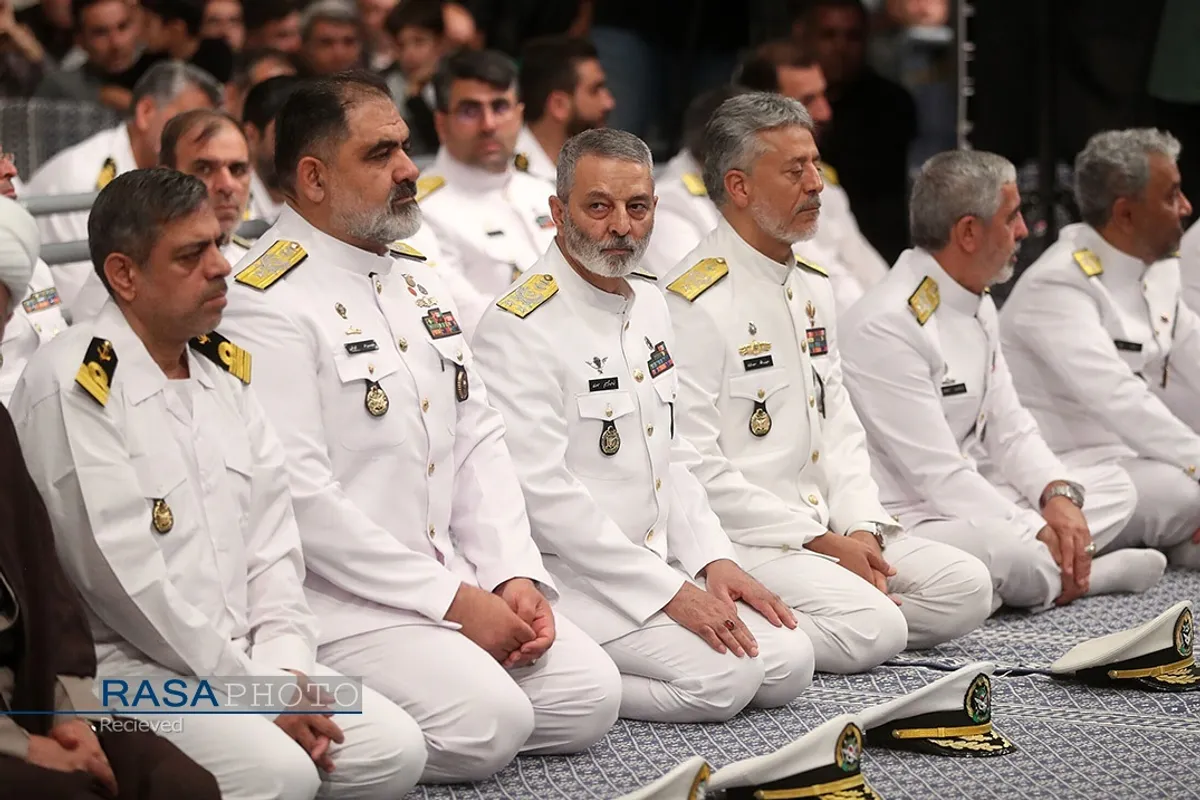 دیدار کارکنان و خانواده&zwnj;های ناوگروه ۸۶ ارتش با فرمانده کل قوا