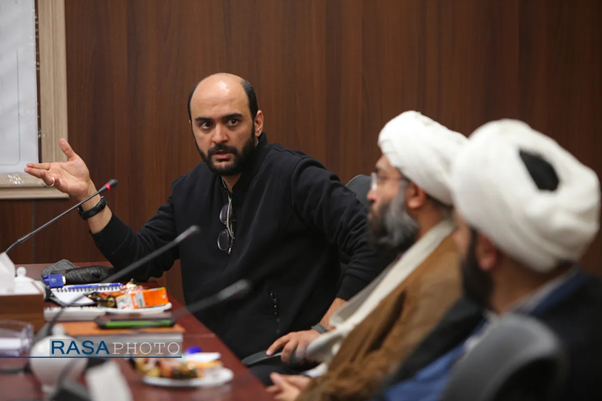 نقد و بررسی فیلم &laquo;علف زار&raquo;