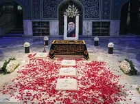 تعیین مسیر زیارت مرقد امام شهید در حرم