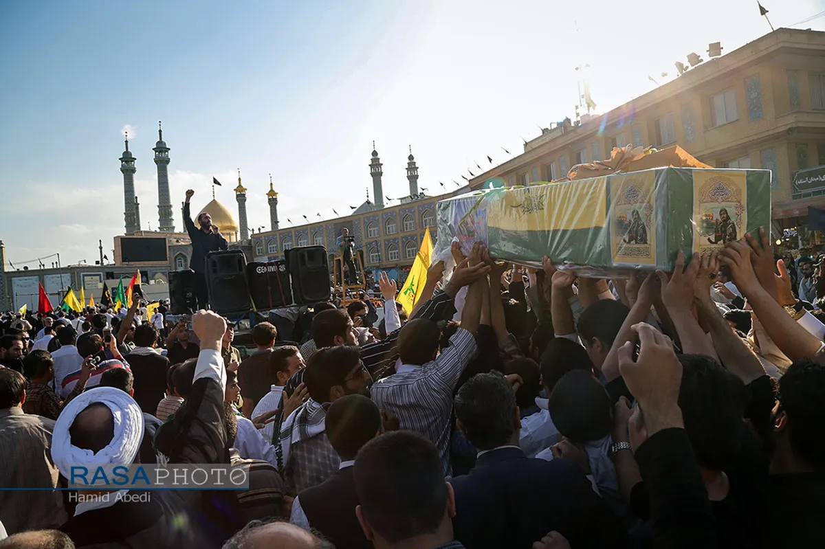 تشییع پیکر طلبه شهید مدافع حرم محمد حسین مومنی