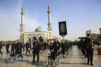 دسته عزاداری خادمان حرم کریمه اهل&zwnj;بیت (س) در روز شهادت حضرت امام موسی کاظم (علیه&zwnj;السلام)