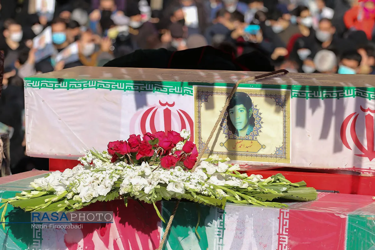 تشییع ۲۲ شهید دفاع مقدس در اصفهان&lrm;&lrm;