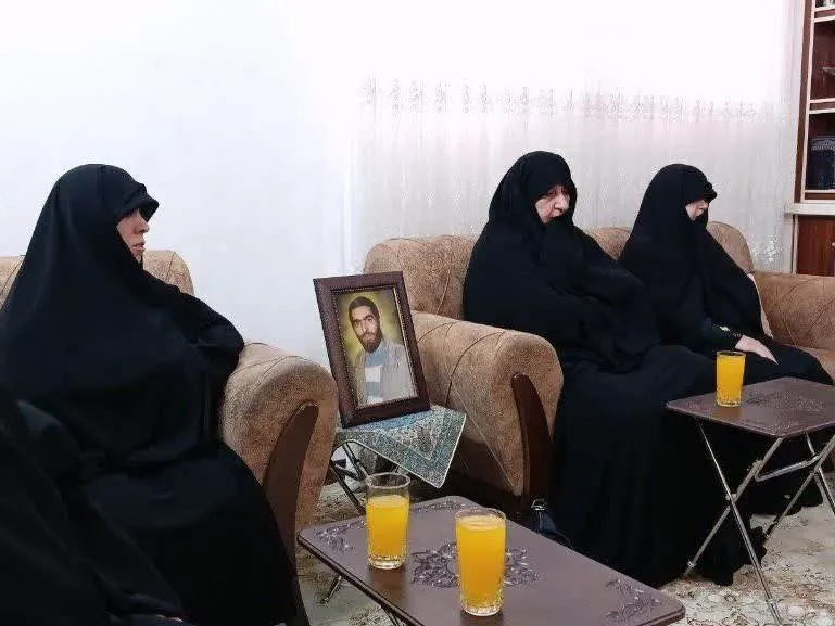 مدیر جامعه‌الزهرا با خانواده شهید غفور قربانی‌نژاد دیدار کرد