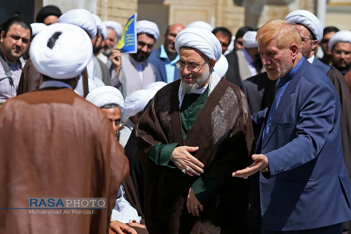 اجتماع عظیم طلاب حوزه علمیه قم در حمایت از سپاه