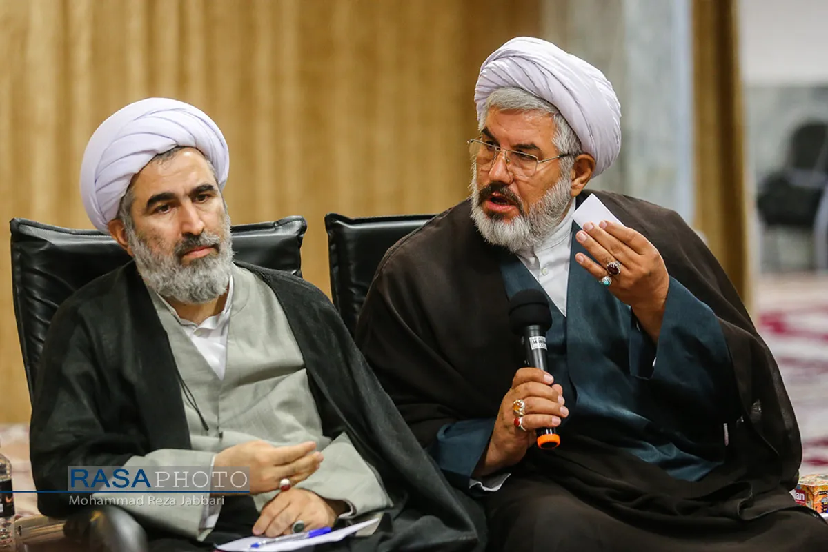 سفر دبیر شورای عالی انقلاب فرهنگی به قم