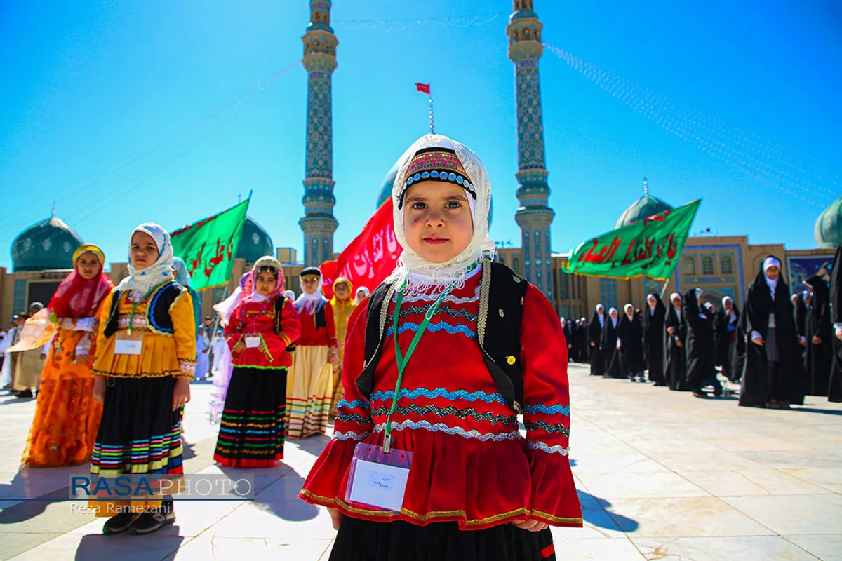 اجرای ۱۰ هزار نفری سرود "سلام فرمانده۲" در مسجد مقدس جمکران