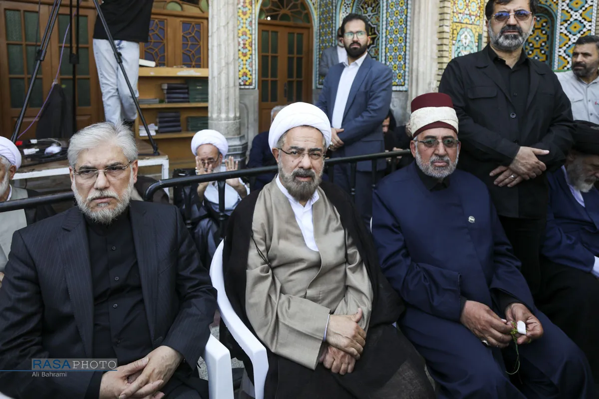 تشییع پیکر حضرت آیت الله شبیری زنجانی در قم - ۲
