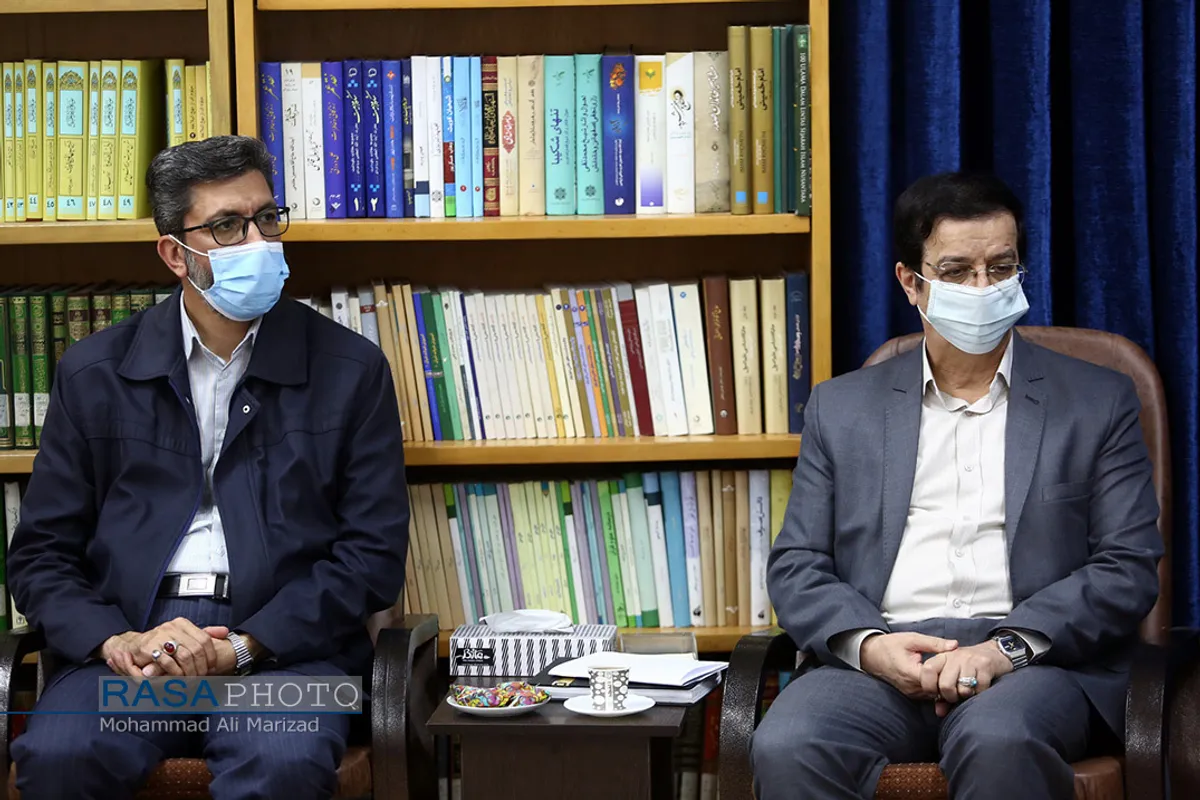 رونمایی از کتاب "سی سالگی" زندگینامه شهید صادقی با حضور آیت الله اعرافی
