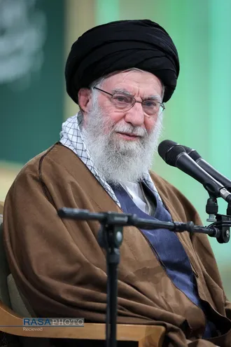 دیدار هزاران نفر از زنان و دختران با رهبر انقلاب