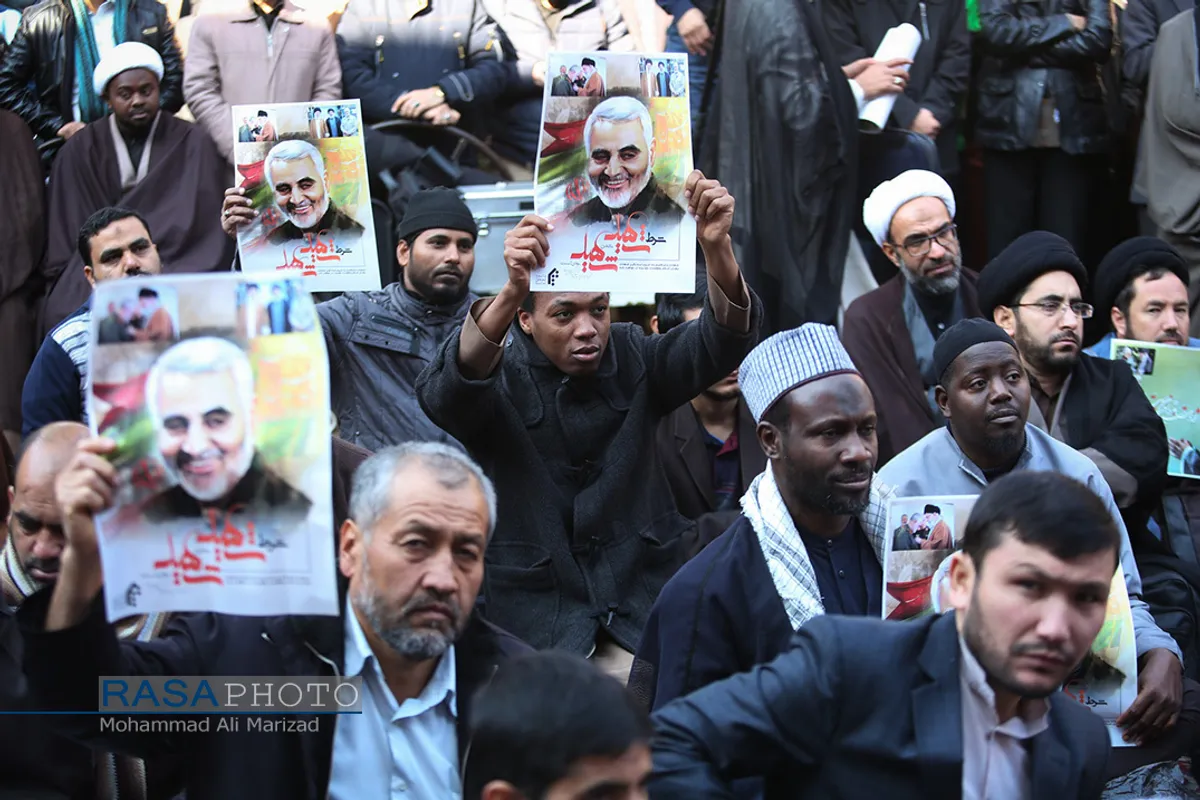 تجمع طلاب المصطفی درپی شهادت سپهبد شهید حاج قاسم سلیمانی