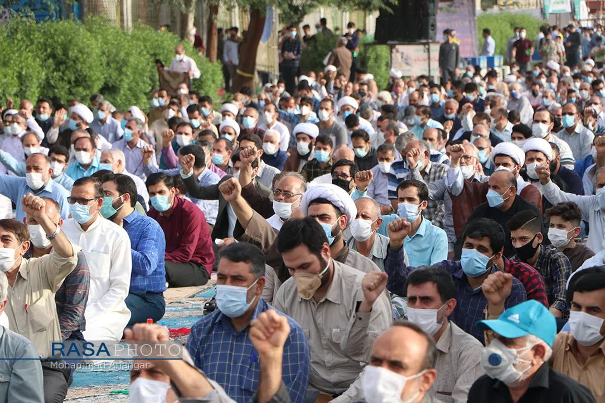 نماز عید سعید فطر به امامت آیت الله موسوی جزایری