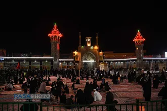 عزاداری شب سوم محرم و وداع با پیکر روحانی شهید مالامیری در حرم کریمه اهلبیت (ع)