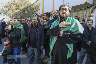 دسته عزاداری روز شهادت حضرت زهرا (سلام&lrm;&zwnj;الله&zwnj;علیها) با حضور حضرت آیت الله وحید خراسانی