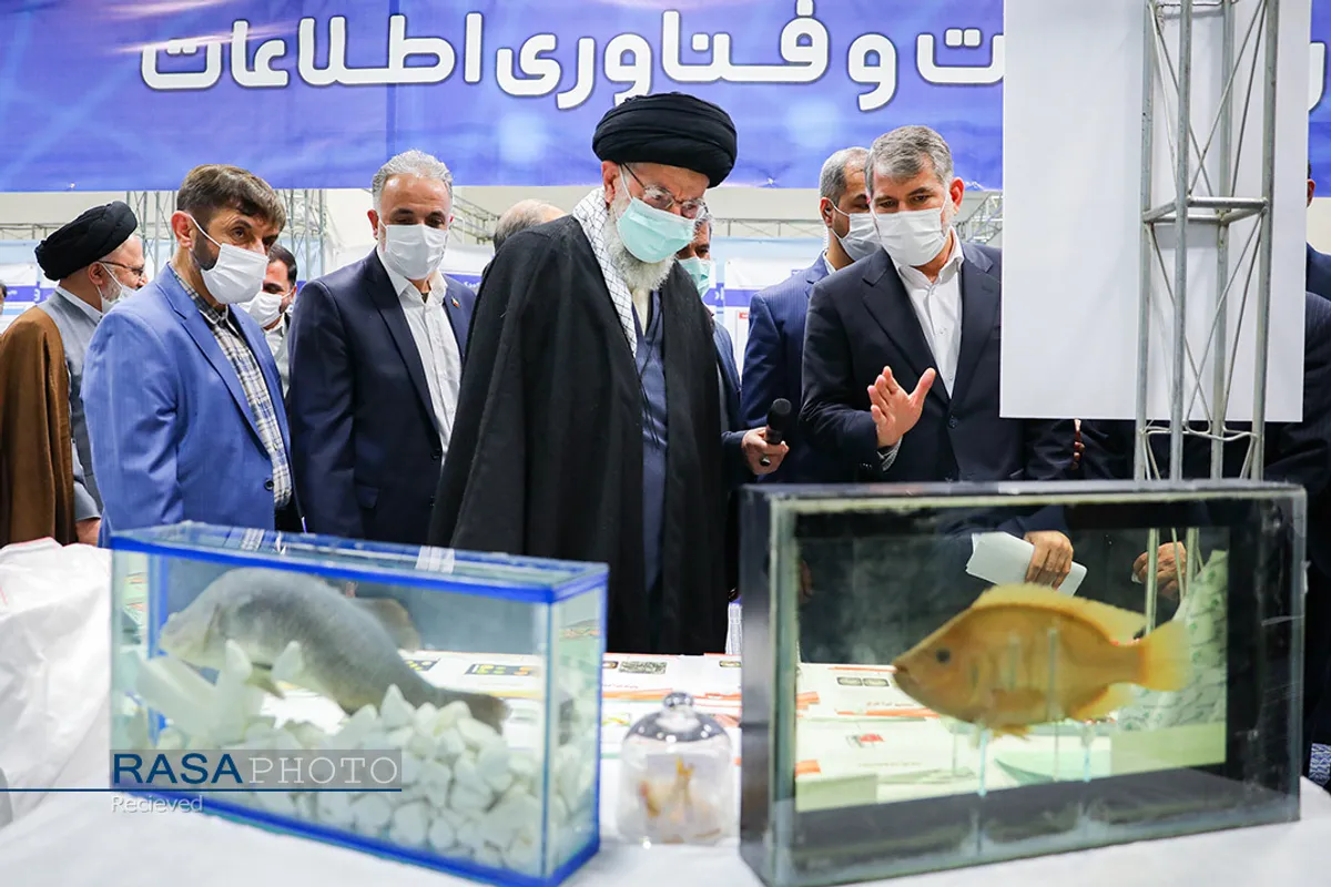 بازدید مقام معظم رهبری از نمایشگاه توانمندی&zwnj;های صنعتی