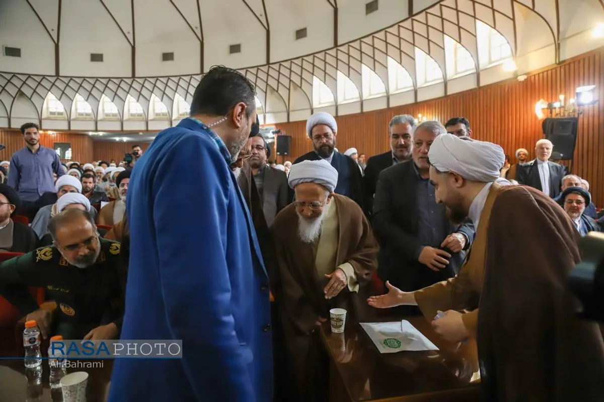 رونمایی از تفسیر تسنیم آیت&zwnj;الله جوادی آملی