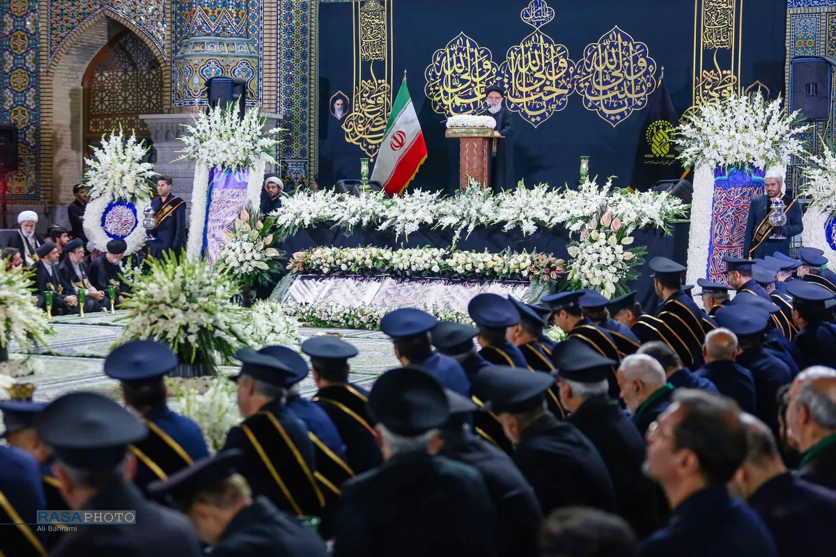 آیین شمعدان&zwnj; در شام رحلت بانوی کرامت (س)