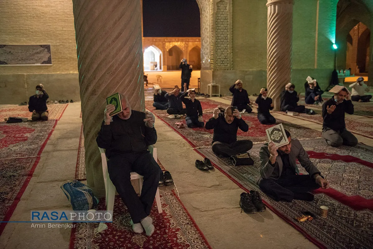 احیای شب بیست و یکم ماه مبارک رمضان در شیراز