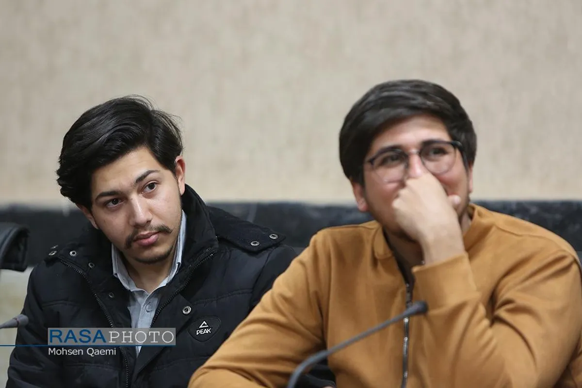 آئین رونمایی از کتاب خاک&zwnj;نشین در خبرگزاری رسا