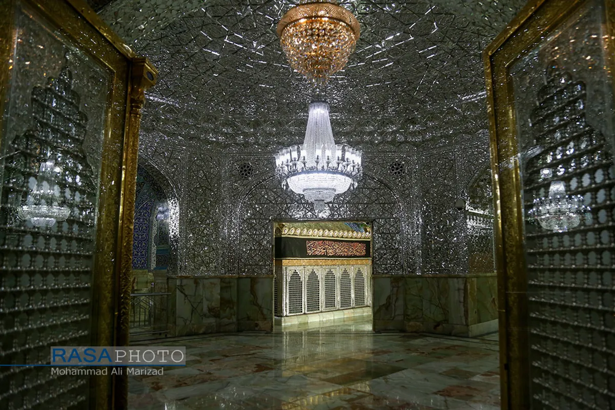 مراسم تعویض پرچم حرم حضرت معصومه (ع) در آغاز ماه محرم