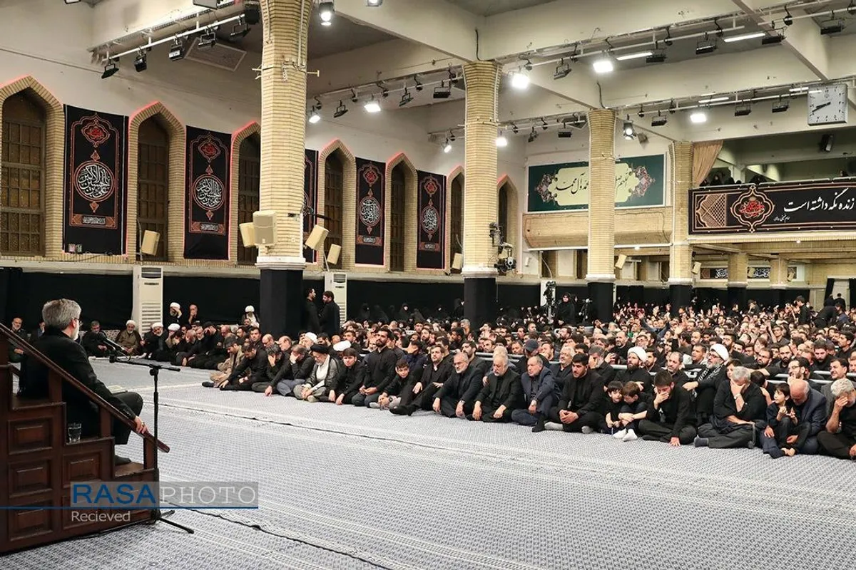مراسم عزاداری شام غریبان حسینی (علیه&zwnj;السلام) در حسینیه امام خمینی (ره)