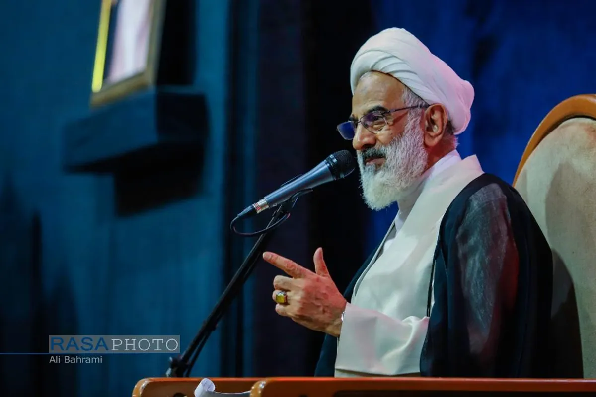 مراسم بزرگداشت شهدای اقتدار و چهلم شهدای روحانیت
