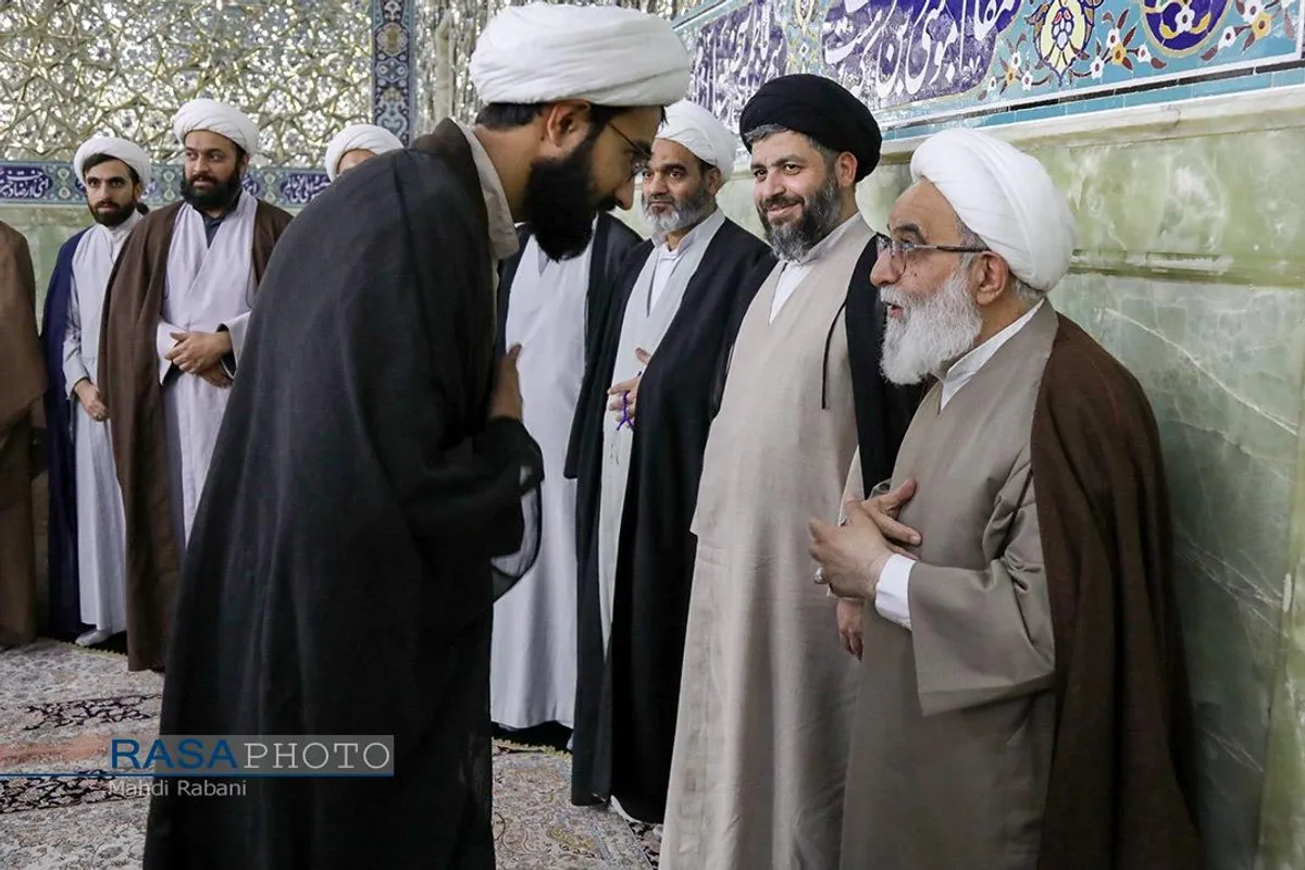 گردهمایی اساتید و طلاب مجموعه مدارس علمیه آل یاسین (علیهم&zwnj;السلام) و موسسات پژوهشی تابعه و جشن عمامه گذاری تعدادی از طلاب با حضور و سخنرانی آیت الله شب زنده دار