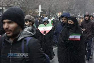 منتخب عکس&zwnj;های رسا از راهپیمایی به یادماندنی ۲۲ بهمن ۱۴۰۱