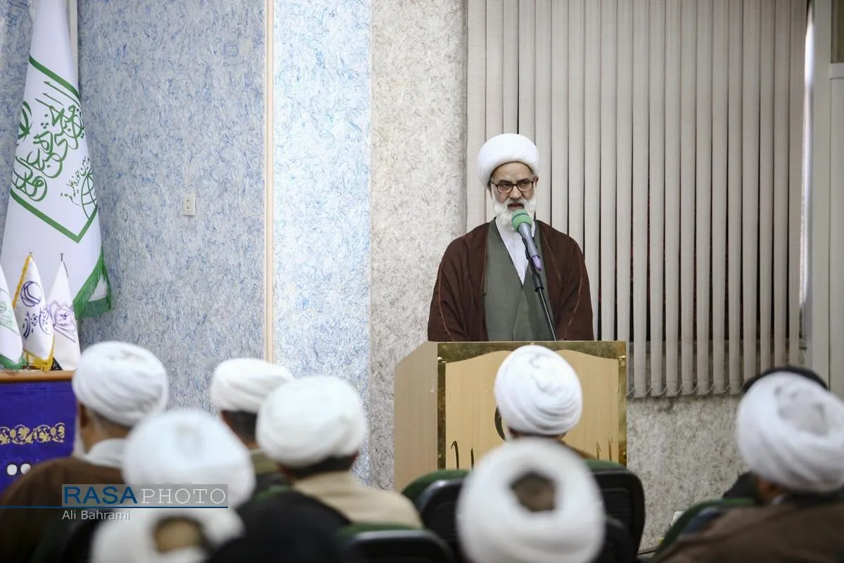 گردهمایی علما و اساتید حوزه در محکومیت اغتشاشات