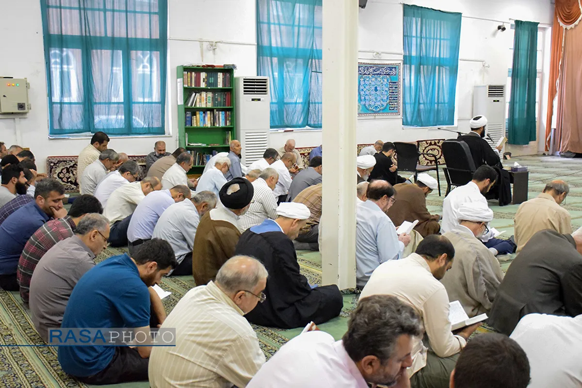 مراسم دعای عرفه در مدرسه علمیه خاتم الانبیاء بابل