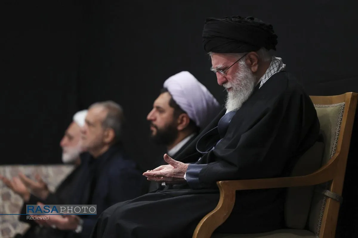 شب اول عزاداری فاطمیه ۱۴۰۴ با حضور رهبر معظم انقلاب