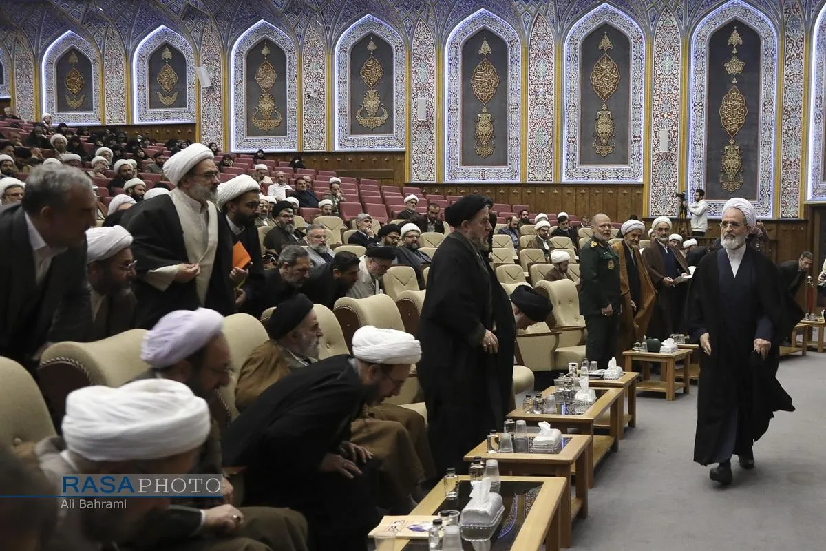 بیست هفتمین همایش کتاب سال و نهمین جشنواره مقالات حوزه