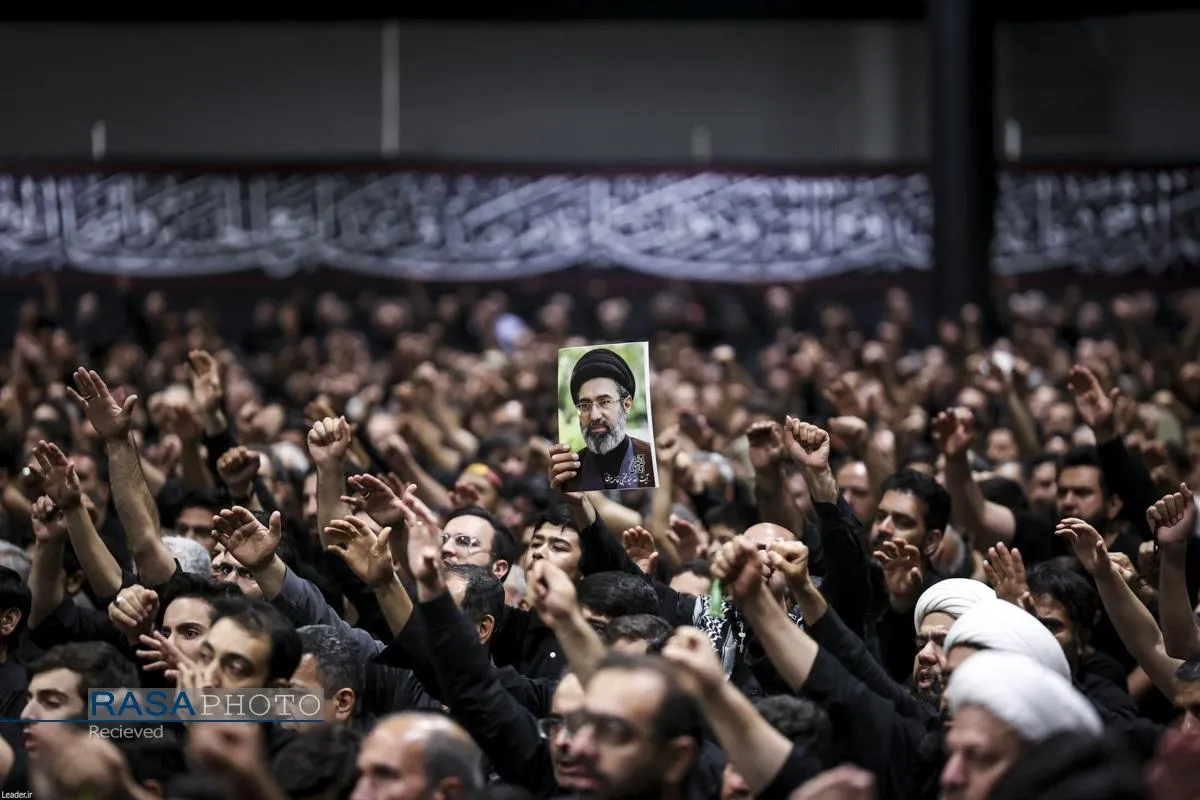 دومین شب مراسم عزاداری حضرت اباعبدالله الحسین (ع) از طرف رهبر انقلاب