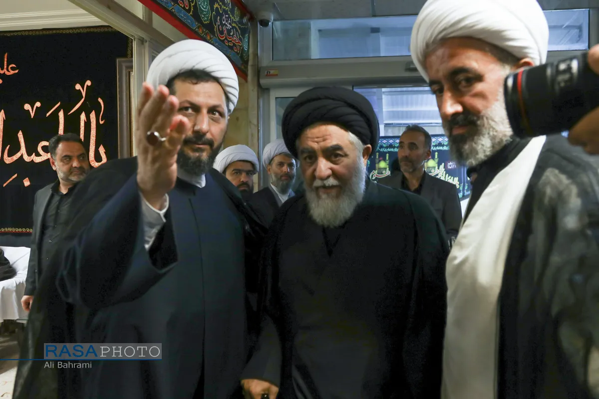 گرامیداشت رهبر شهید انقلاب در بیت حضرت آیت الله نوری همدانی