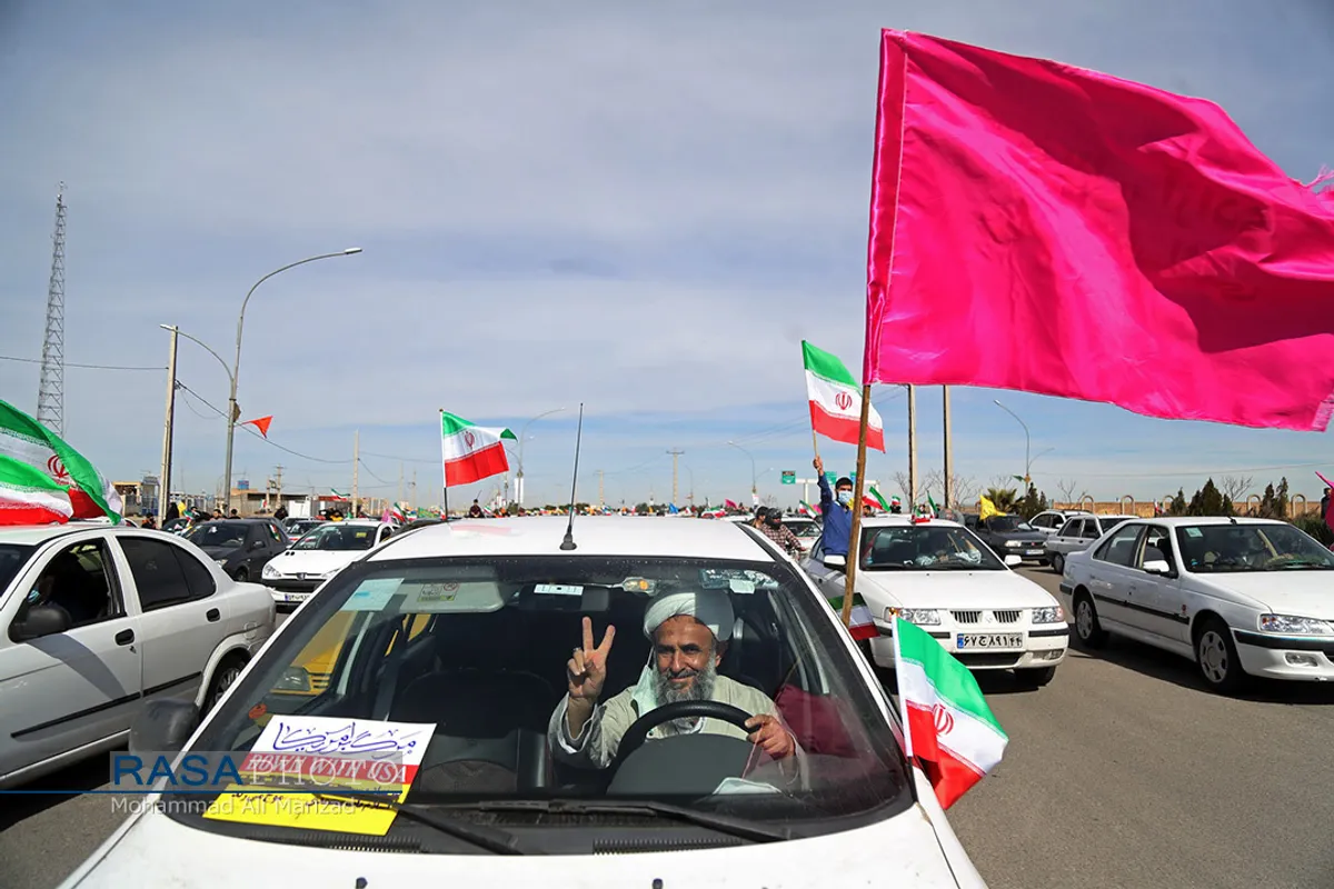 عکس&zwnj;های منتخب خبرگزاری رسا از راهپیمایی یوم الله ۲۲ بهمن ۱۳۹۹