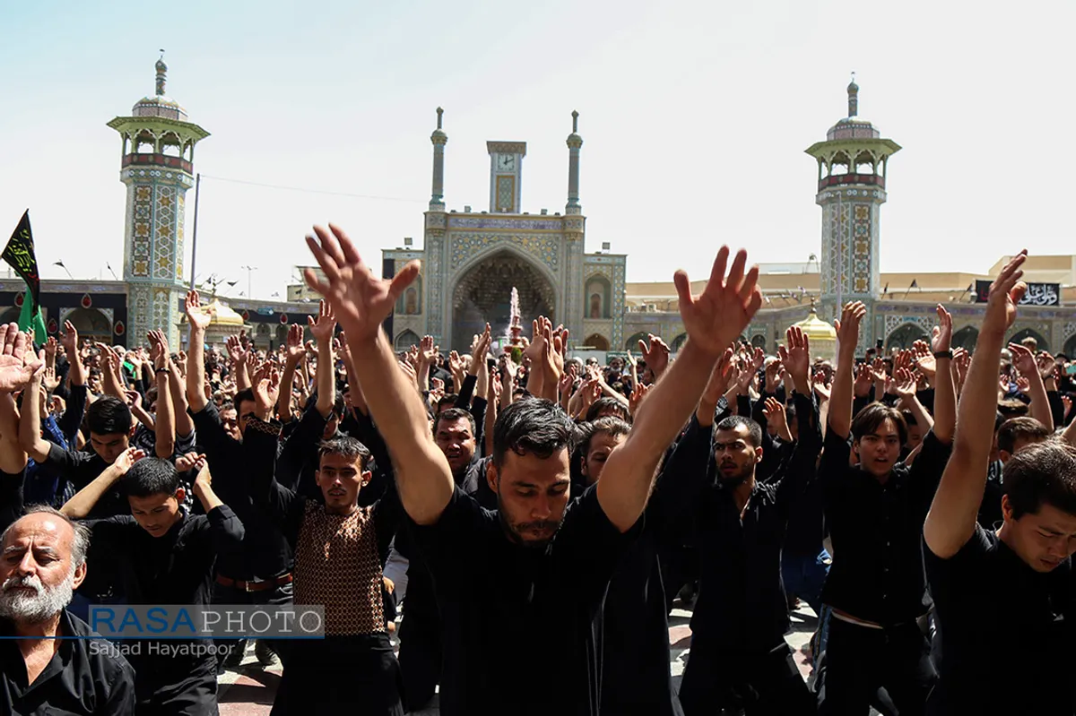 عزاداری و نماز جماعت ظهر عاشورای حسینی در قم
