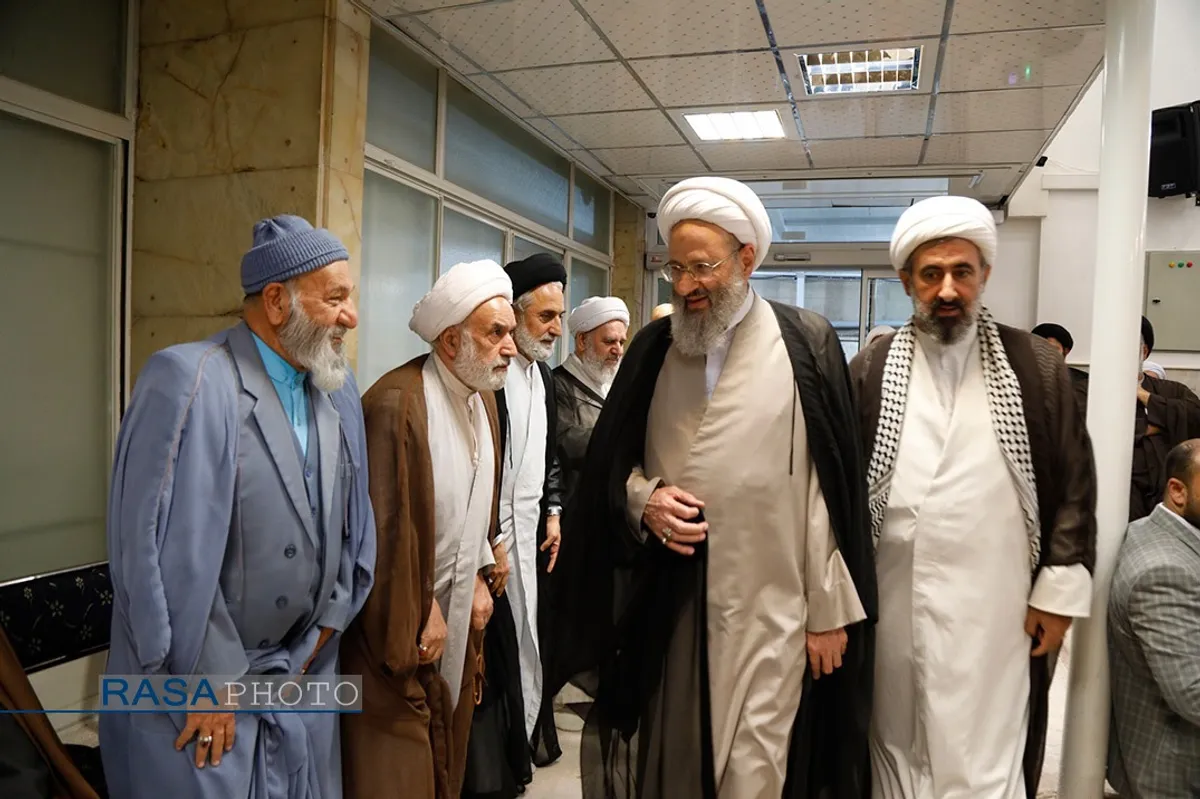 بزرگداشت شهدای غزه و اعلام حمایت از ملت فلسطین در دفتر حضرت آیت&zwnj;الله نوری همدانی