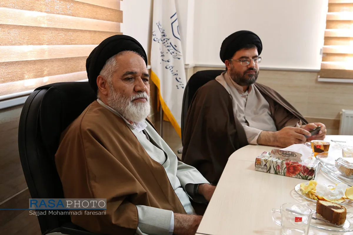 نشست شورای نهاد&zwnj;های عالی حوزوی استان چهارمحال و بختیاری
