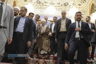 تشرف حضرت آیت&zwnj;الله جوادی آملی به حرم&zwnj;های مطهر حضرت اباعبدالله الحسین و حضرت ابوالفضل العباس (علیهما&zwnj;السلام)
