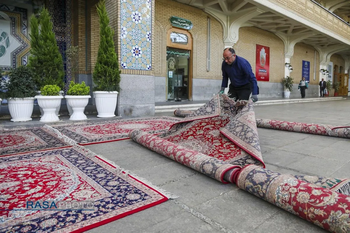 ضیافت افطار در صحن ملکوتی حرم کریمه اهلبیت (س)