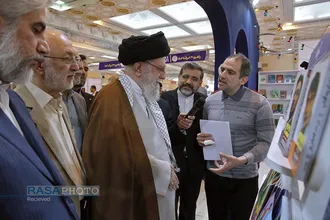 بازدید رهبر معظم انقلاب از سی و پنجمین نمایشگاه بین&zwnj;المللی کتاب تهران