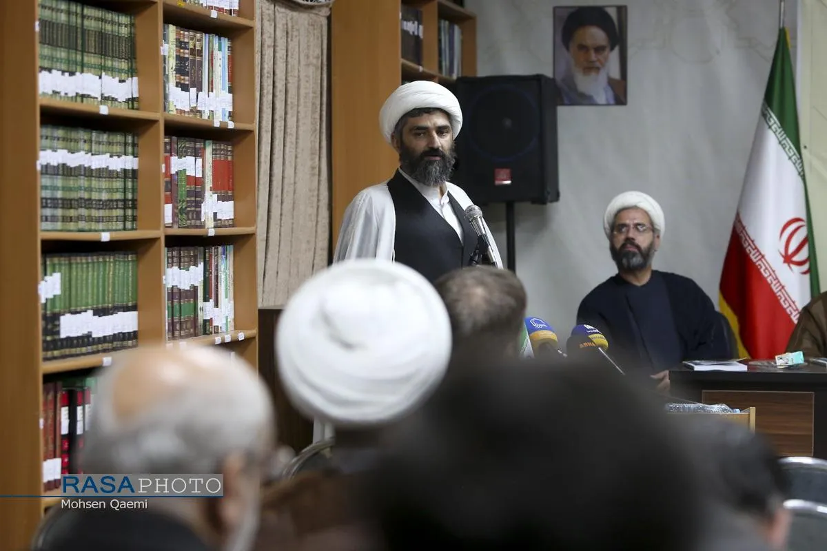آئین رونمایی از کتاب "فقه خبر"