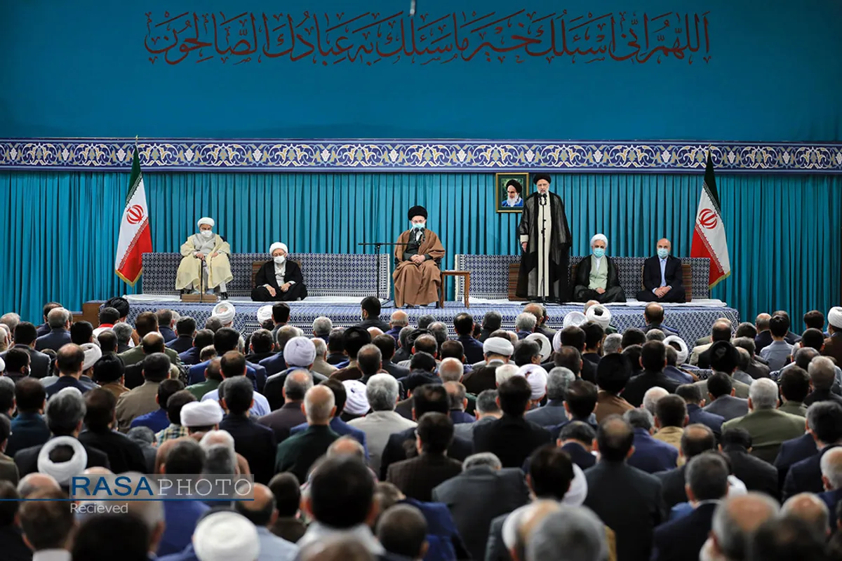 دیدار مسئولان نظام و سفرای کشور&zwnj;های اسلامی با مقام معظم رهبری
